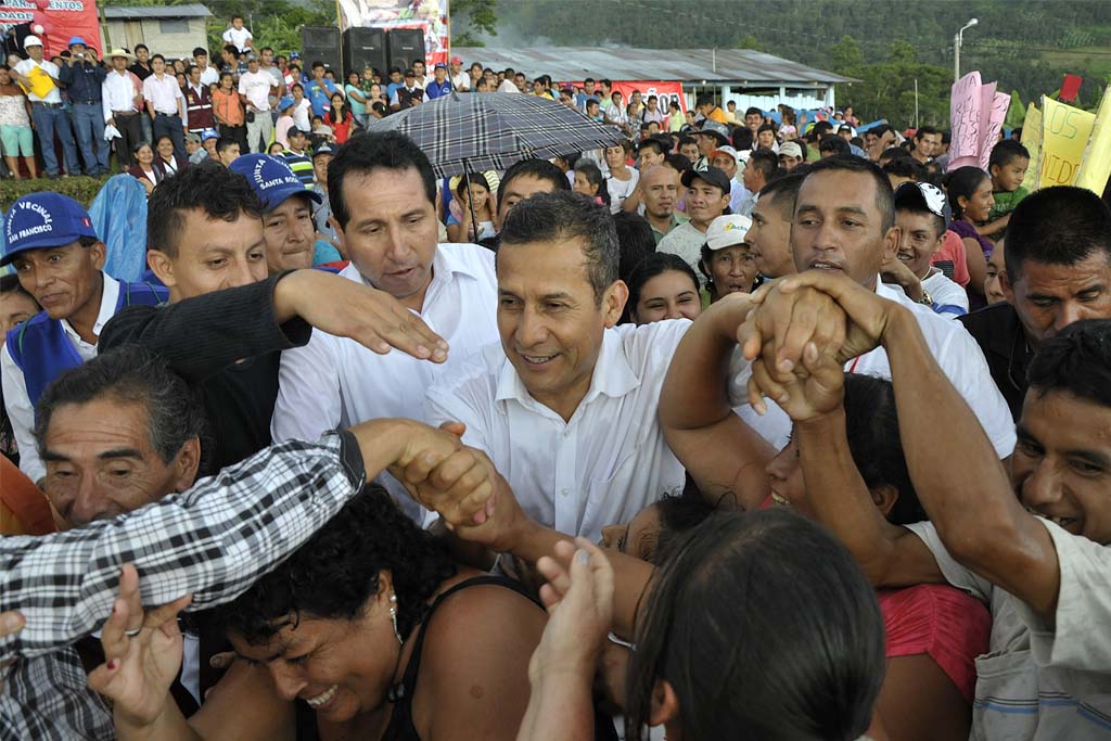 Presidente Humala inauguró obras de electrificación rural distrito de La Peca en Amazonas