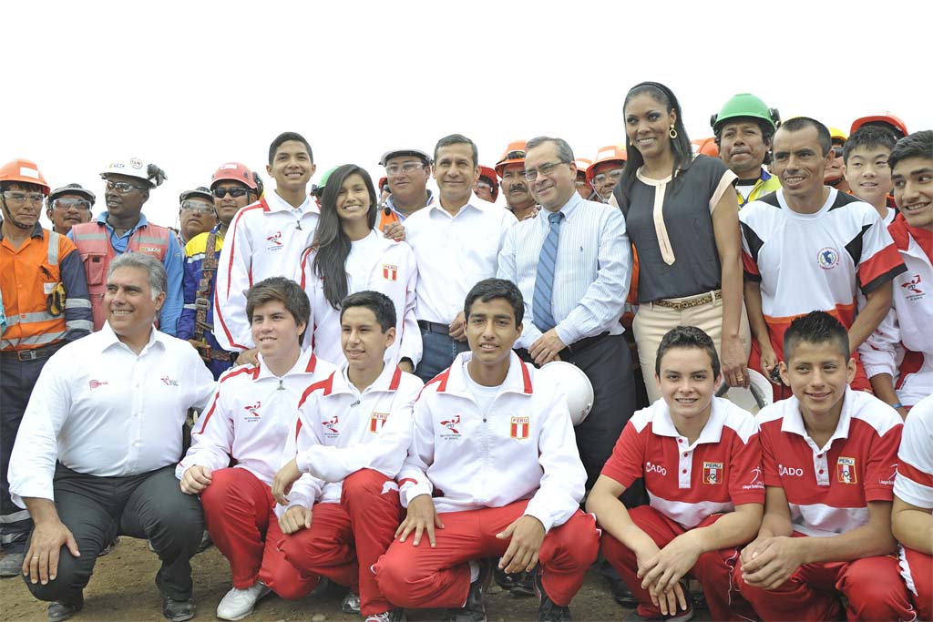 Presidente Humala coloca primera piedra del Centro de Alto Rendimiento-La Videna para deportistas