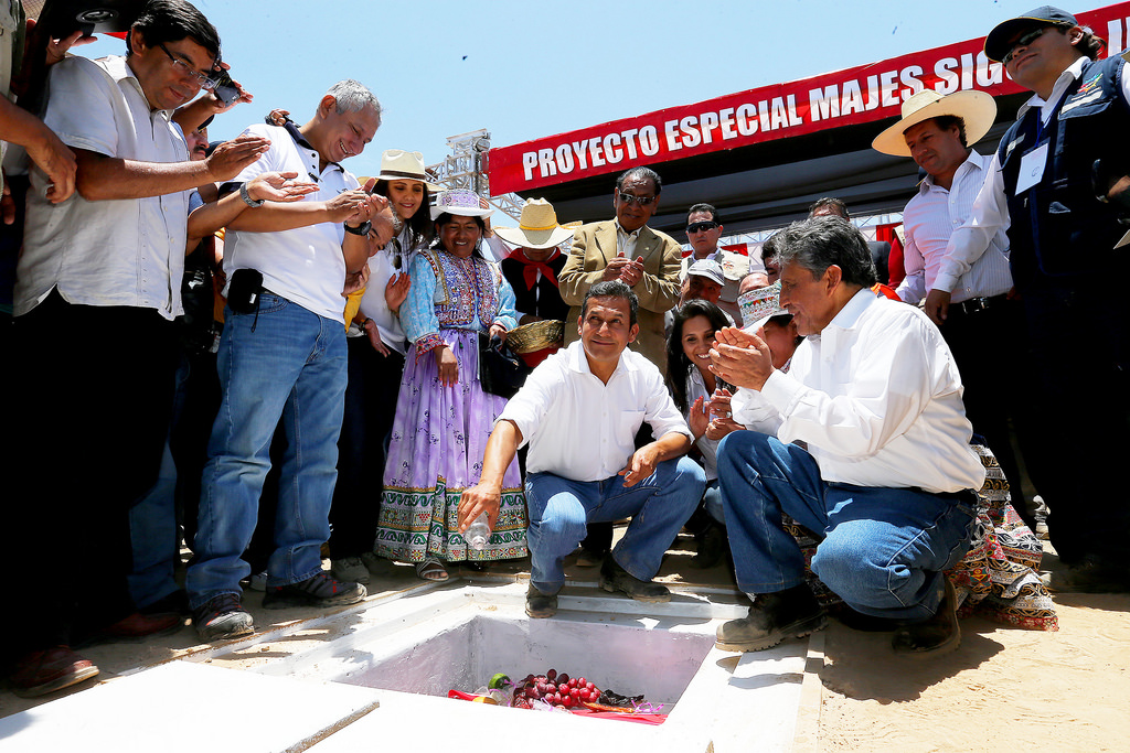 Mandatario colocó la primera piedra del proyecto Majes Siguas II en la región Arequipa
