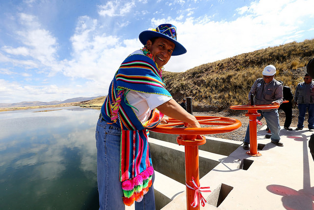 “El Perú apuesta por mejorar su agricultura”, afirma mandatario al inaugurar obras de irrigación en Puno