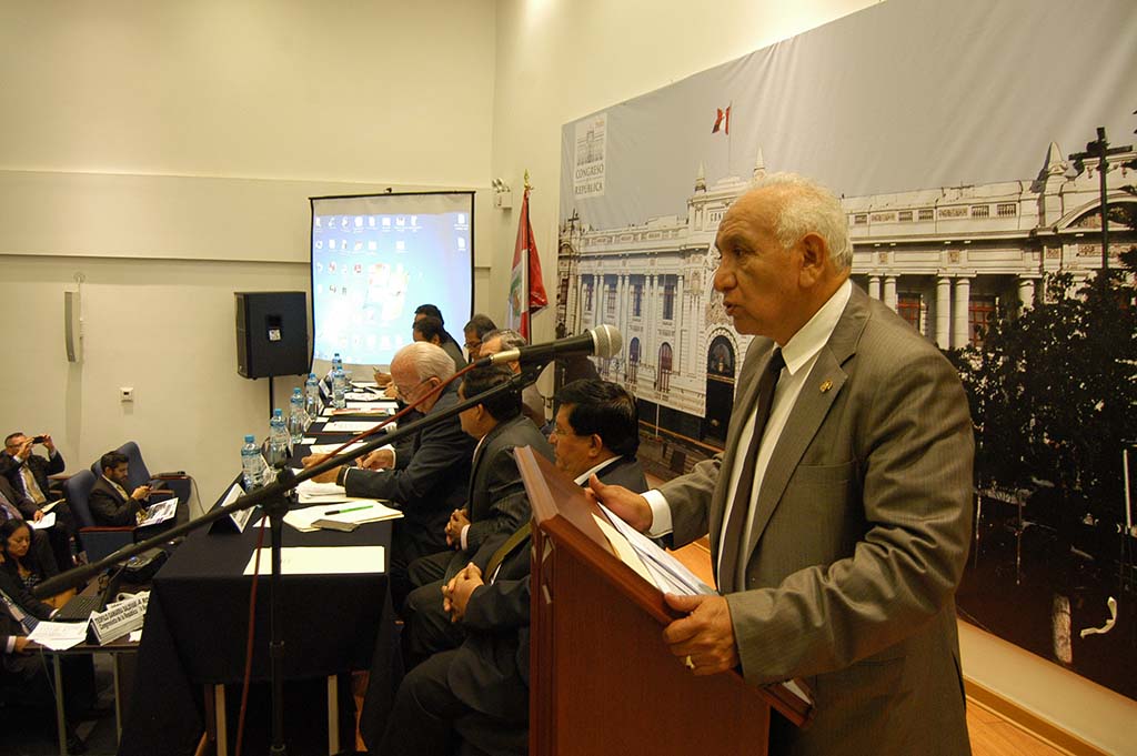 Congresista Yrupailla destaca vía férrea Perú-Brasil por acceso de Amazonía a nuevos mercados