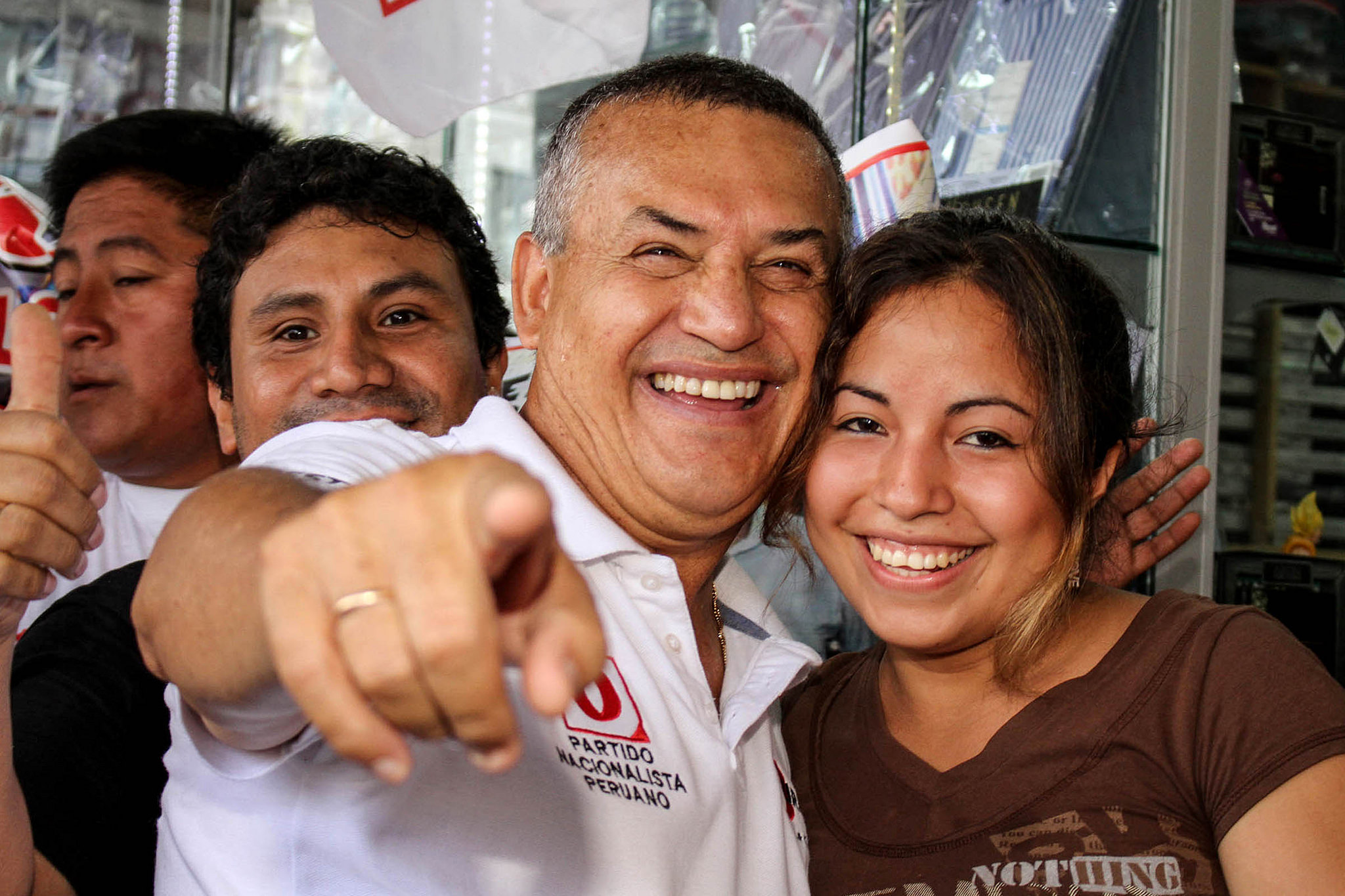 Daniel Urresti descarta renuncia a candidatura