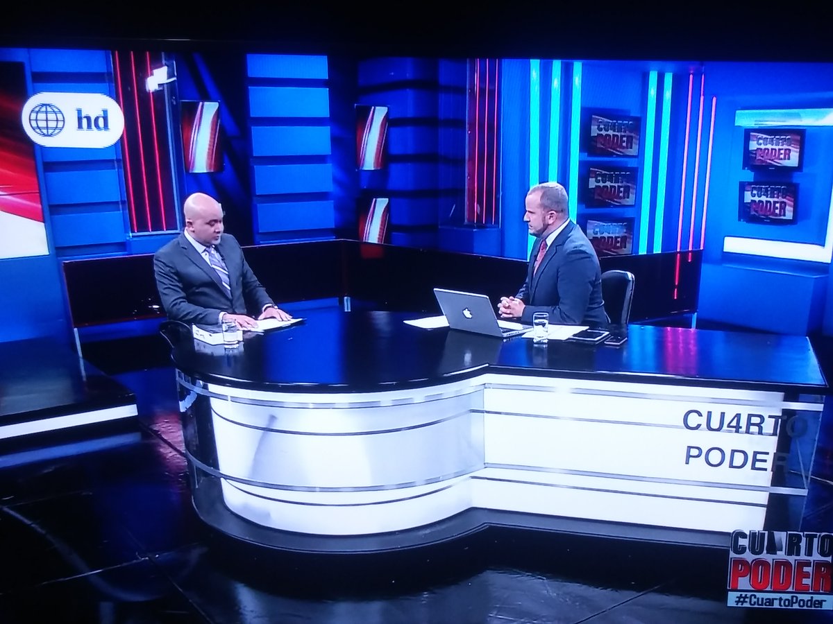 «Como una persona que se dice que se quiere fugar, va y le avisa personalmente al juez y fiscal de su viaje» – Roy Gates