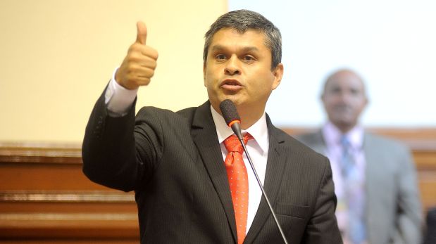 Santiago Gastañadui, ex congresista, se pronunció sobre el permiso de salida del país a Nadine Heredia