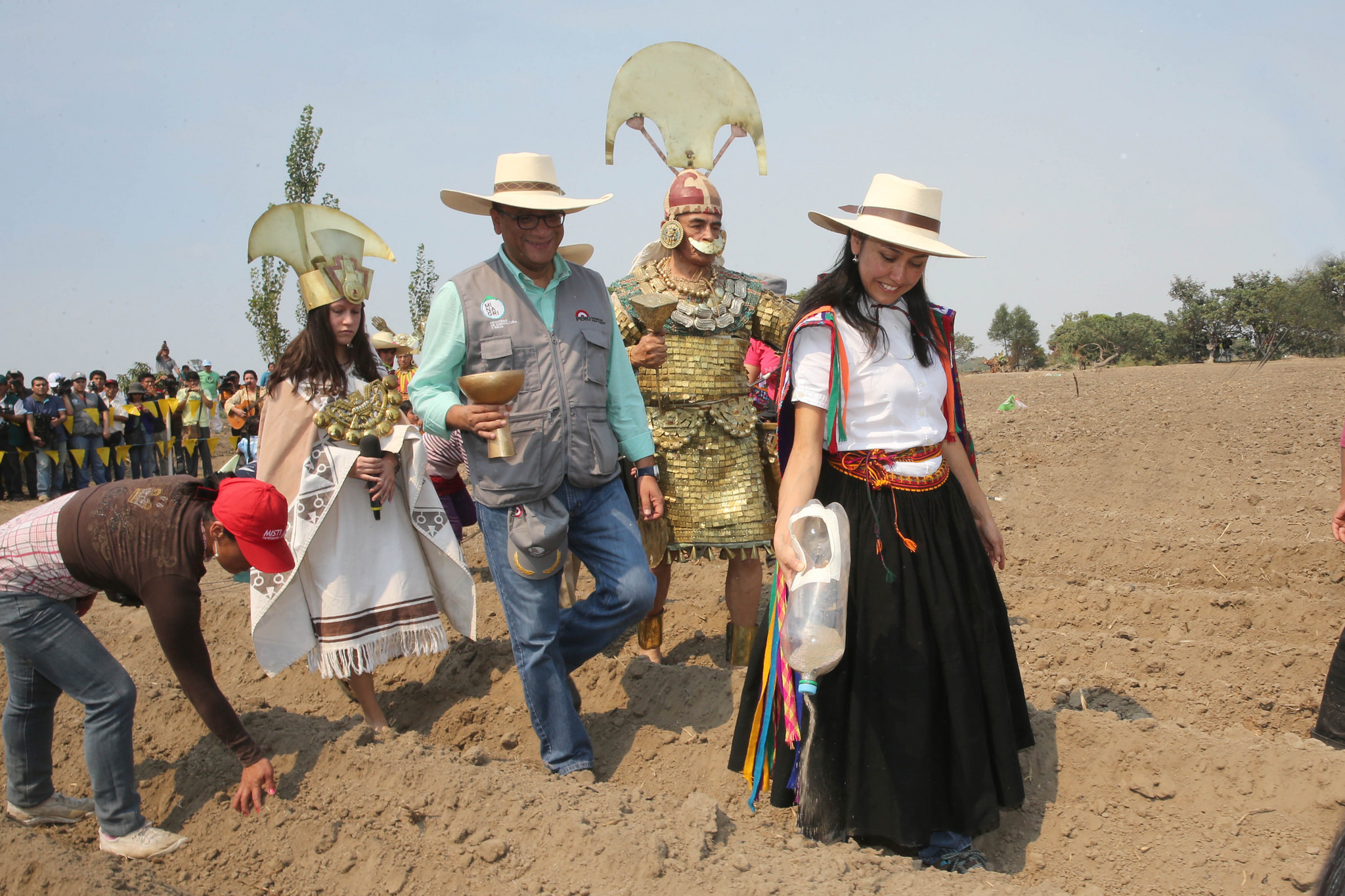 Nadine Heredia y representante de la FAO en Perú participaron en lanzamiento del programa «Pro Quinua» en el distrito de Pítipo (Lambayeque)
