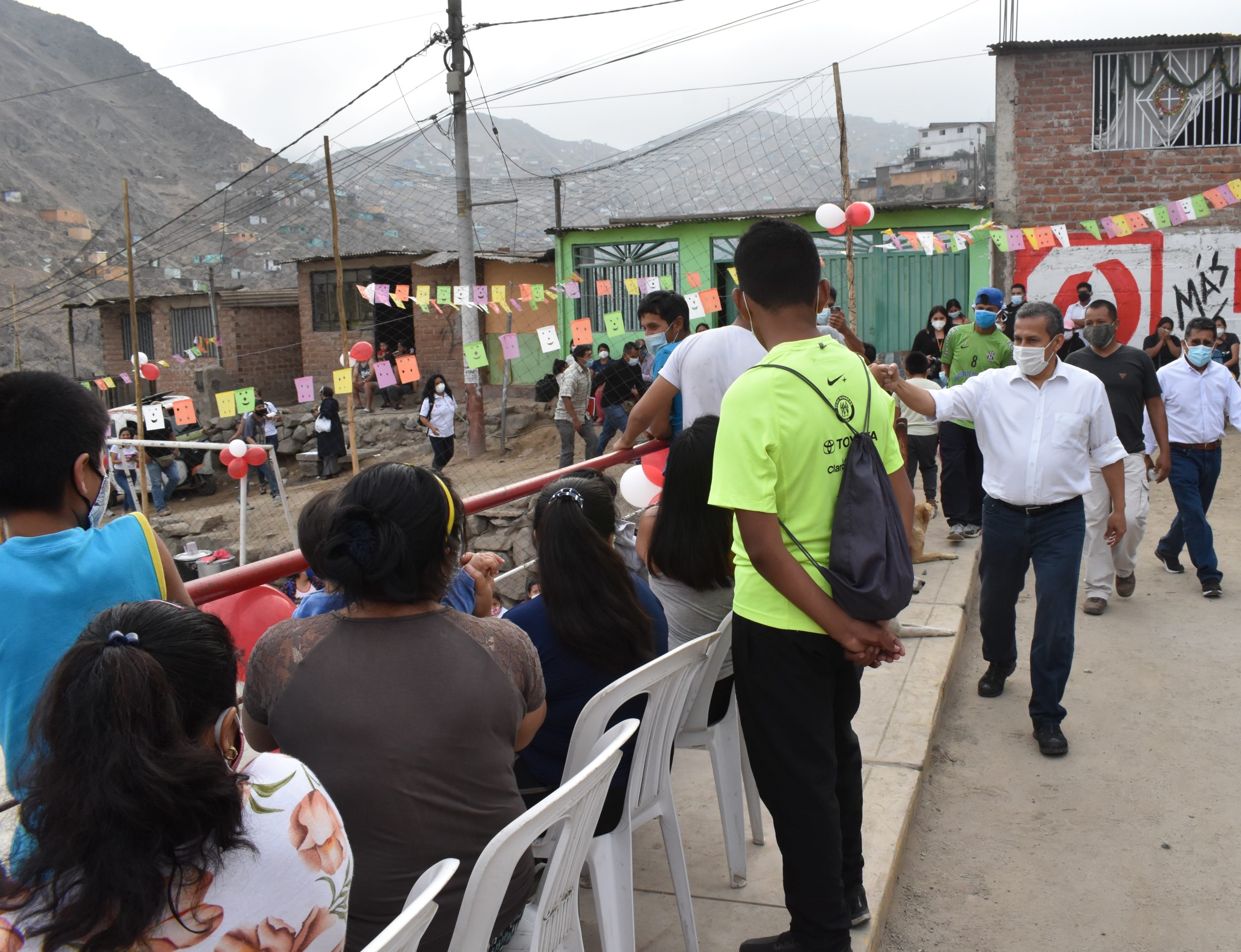 Ollanta Humala dialoga con pobladores de San Juan de Lurigancho (FOTOS)